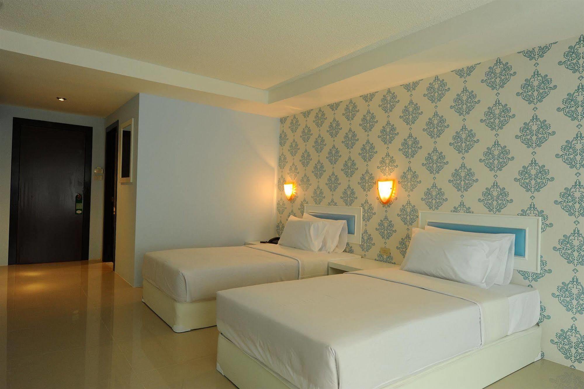 Angket Hip Residence Pattaya Exterior foto